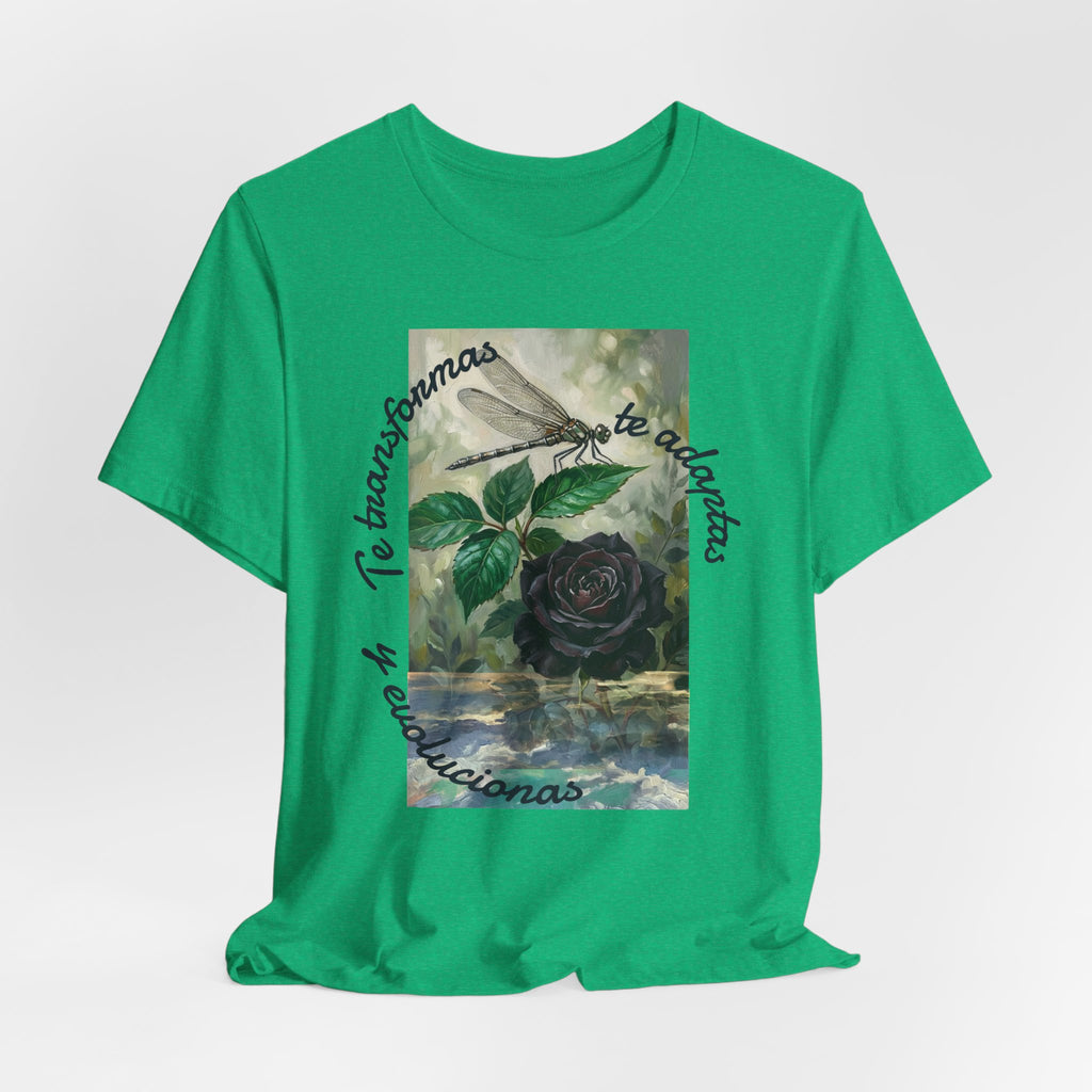 T‑Shirt — Vintage Botanical Dragonfly with Spanish Quote (“Te transformarás, te despertarás y evolucionas”)