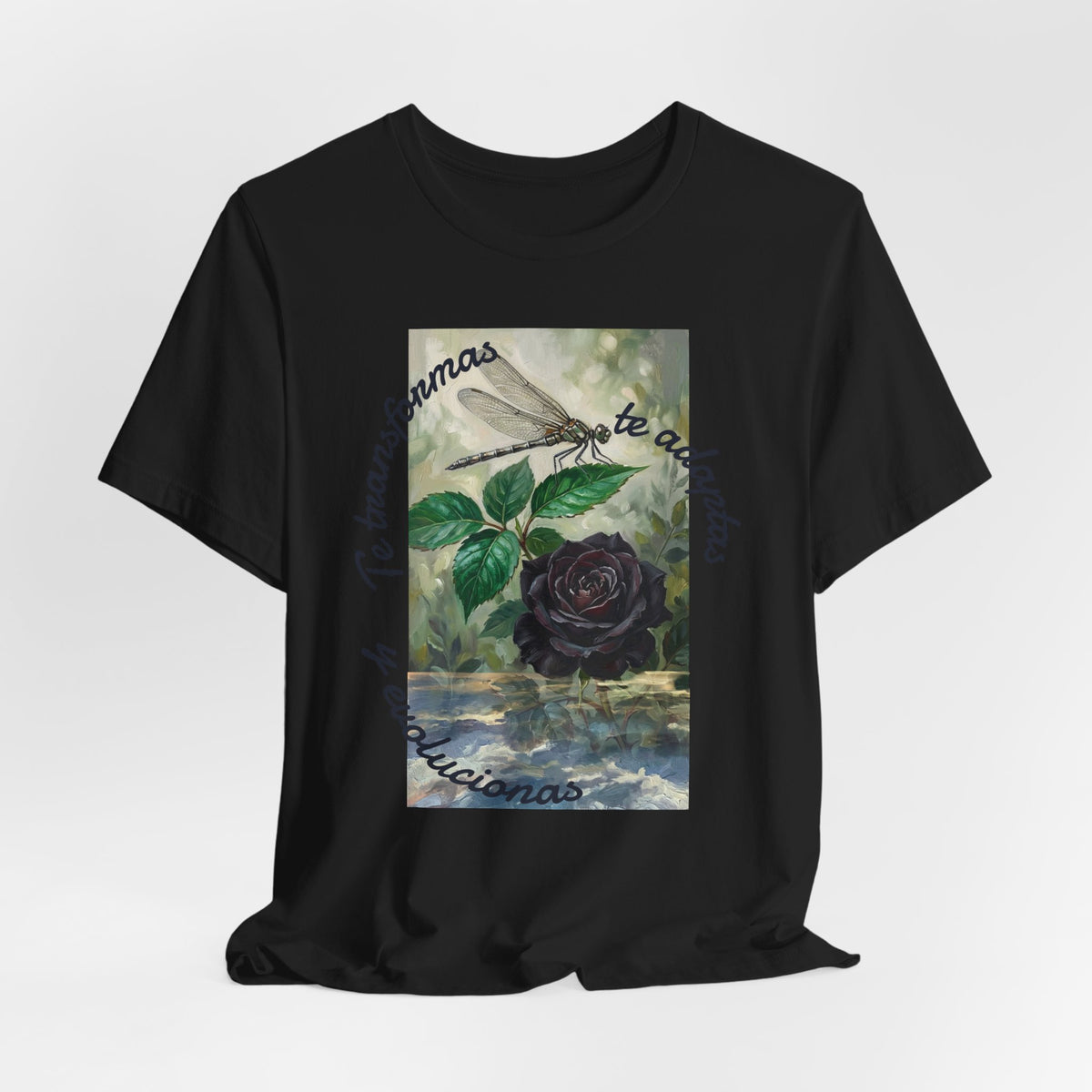T‑Shirt — Vintage Botanical Dragonfly with Spanish Quote (“Te transformarás, te despertarás y evolucionas”)