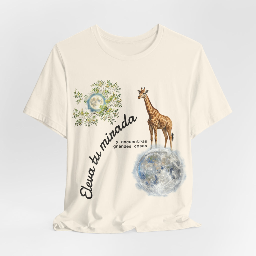Giraffe Moon Tee — "Eleva tu mirada" Inspirational Graphic T-Shirt
