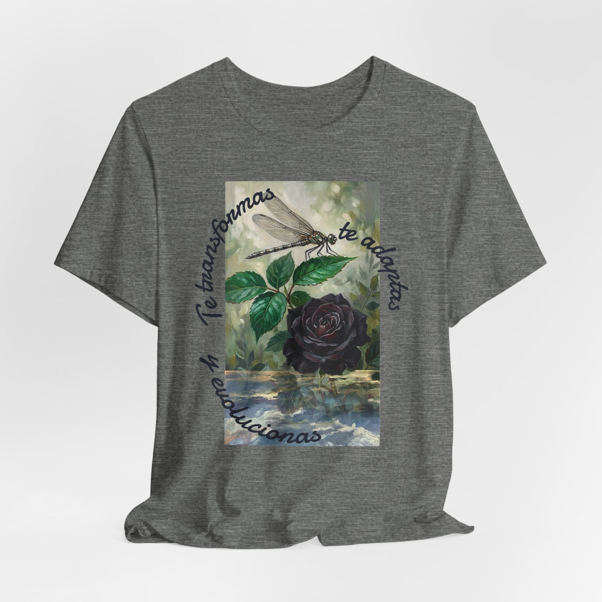 T‑Shirt — Vintage Botanical Dragonfly with Spanish Quote (“Te transformarás, te despertarás y evolucionas”)