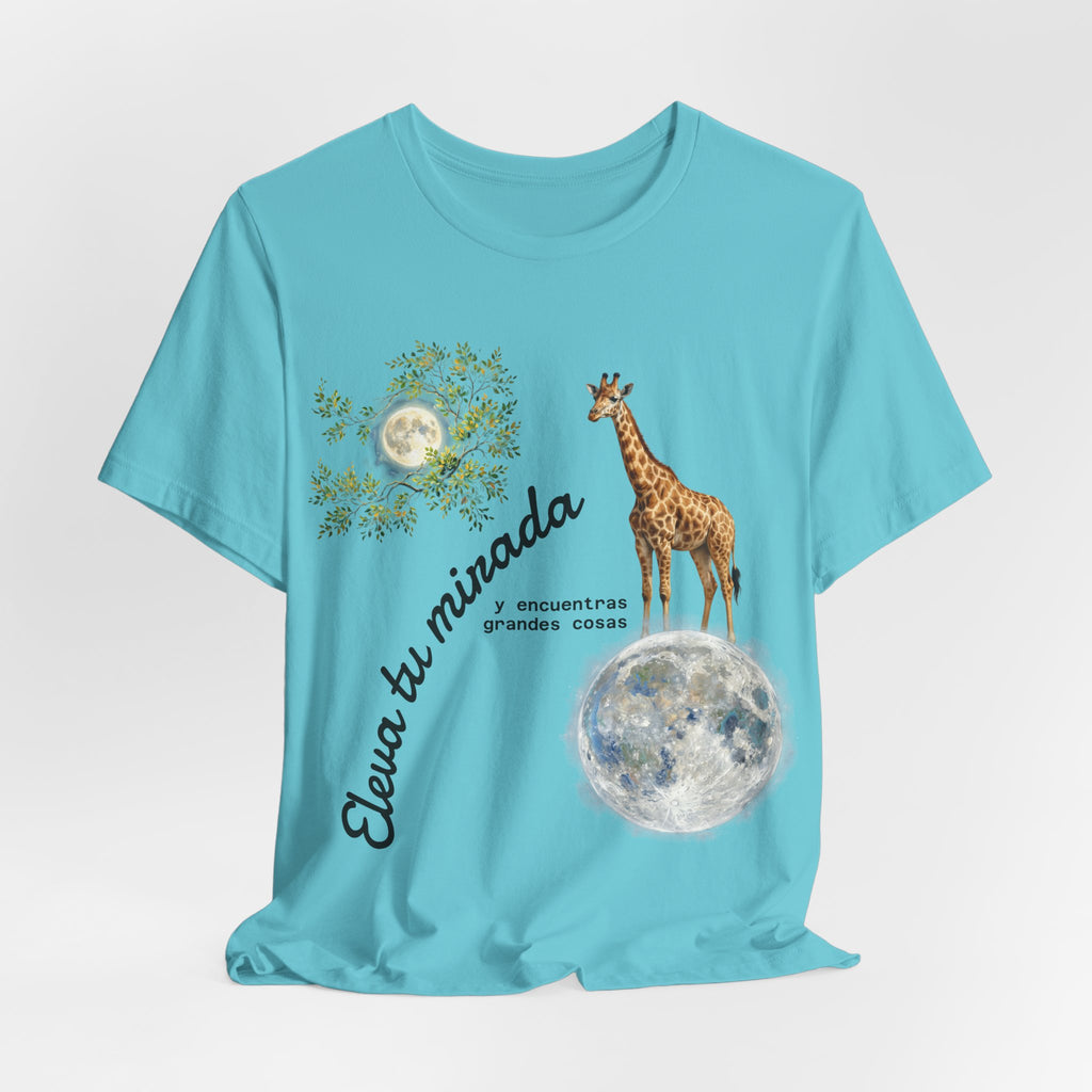 Giraffe Moon Tee — "Eleva tu mirada" Inspirational Graphic T-Shirt