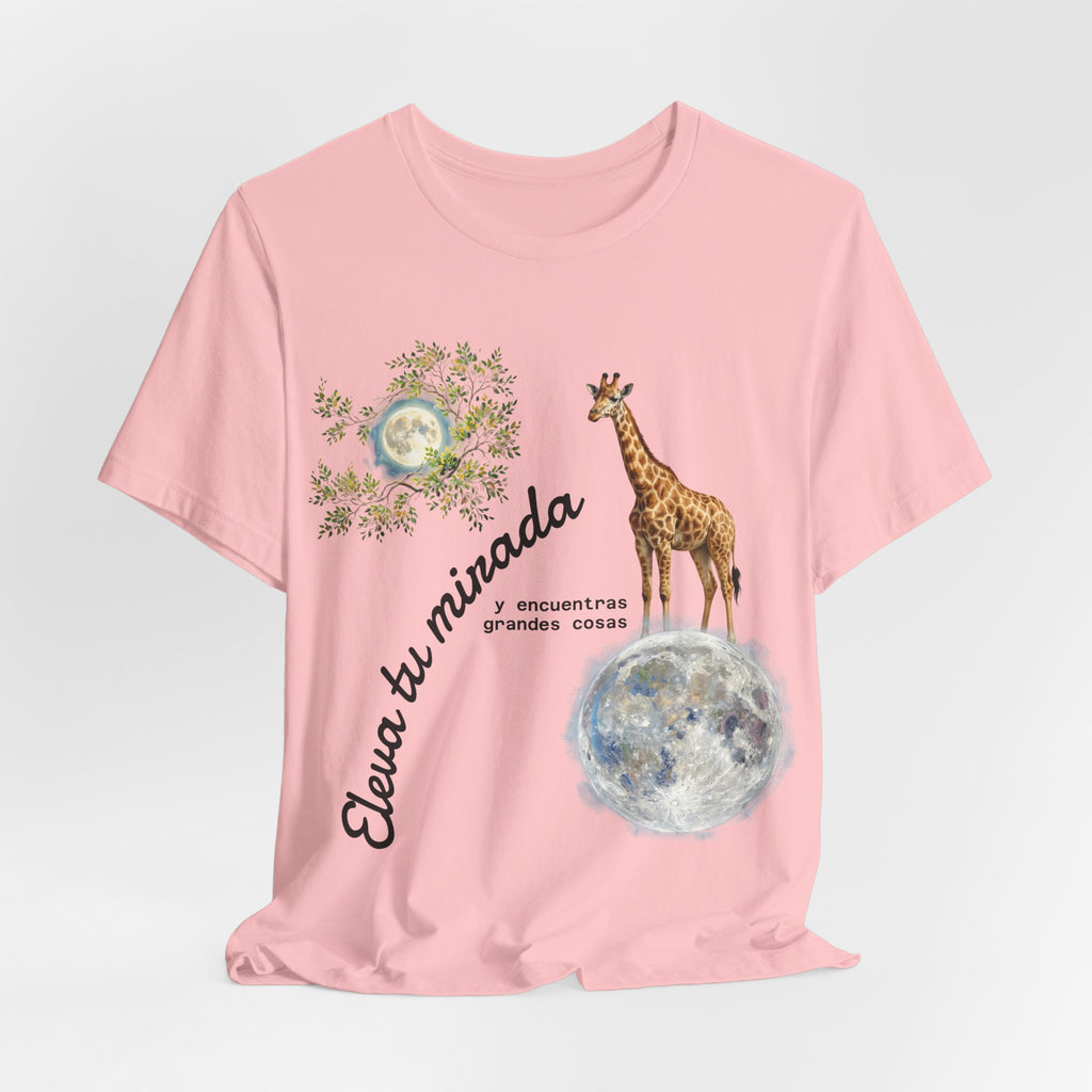 Giraffe Moon Tee — "Eleva tu mirada" Inspirational Graphic T-Shirt