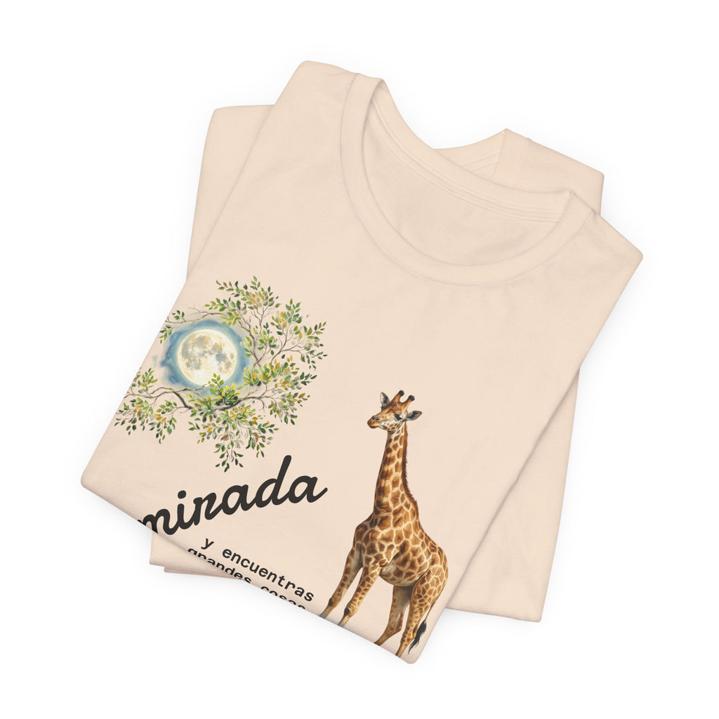 Giraffe Moon Tee — "Eleva tu mirada" Inspirational Graphic T-Shirt