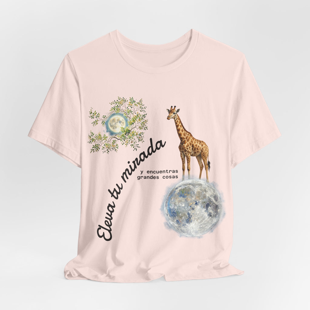 Giraffe Moon Tee — "Eleva tu mirada" Inspirational Graphic T-Shirt