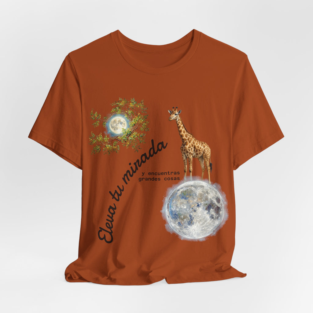 Giraffe Moon Tee — "Eleva tu mirada" Inspirational Graphic T-Shirt