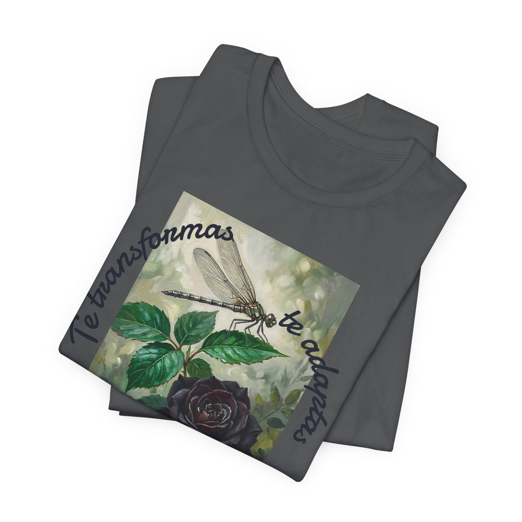 T‑Shirt — Vintage Botanical Dragonfly with Spanish Quote (“Te transformarás, te despertarás y evolucionas”)