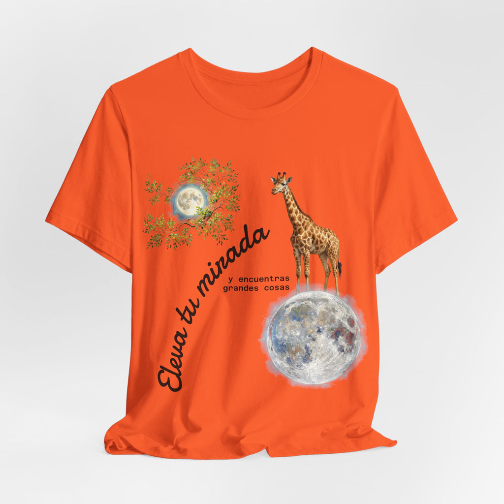 Giraffe Moon Tee — "Eleva tu mirada" Inspirational Graphic T-Shirt