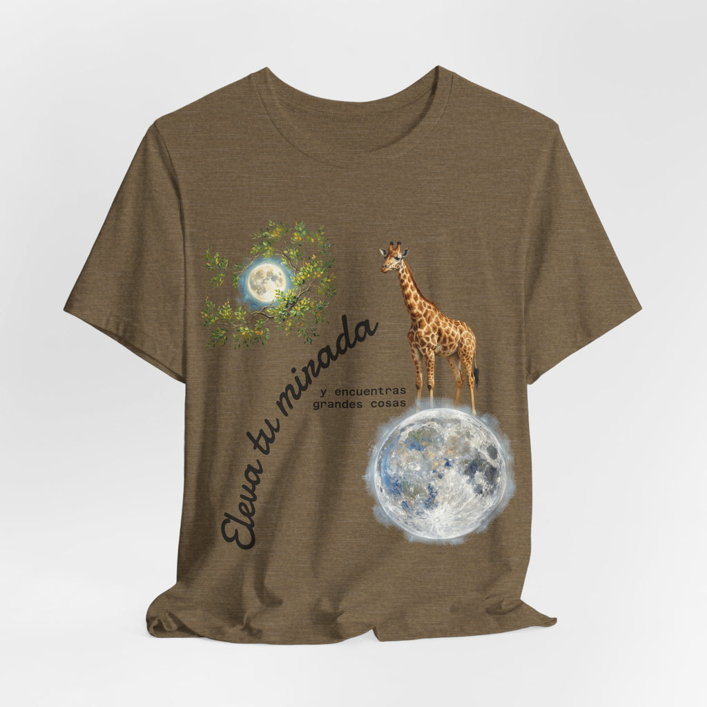 Giraffe Moon Tee — "Eleva tu mirada" Inspirational Graphic T-Shirt
