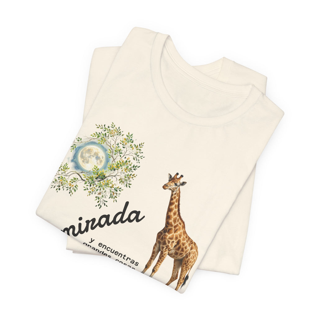 Giraffe Moon Tee — "Eleva tu mirada" Inspirational Graphic T-Shirt