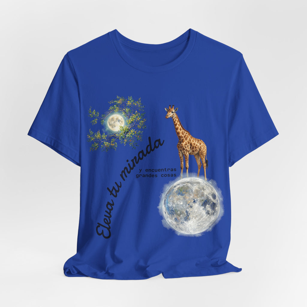 Giraffe Moon Tee — "Eleva tu mirada" Inspirational Graphic T-Shirt