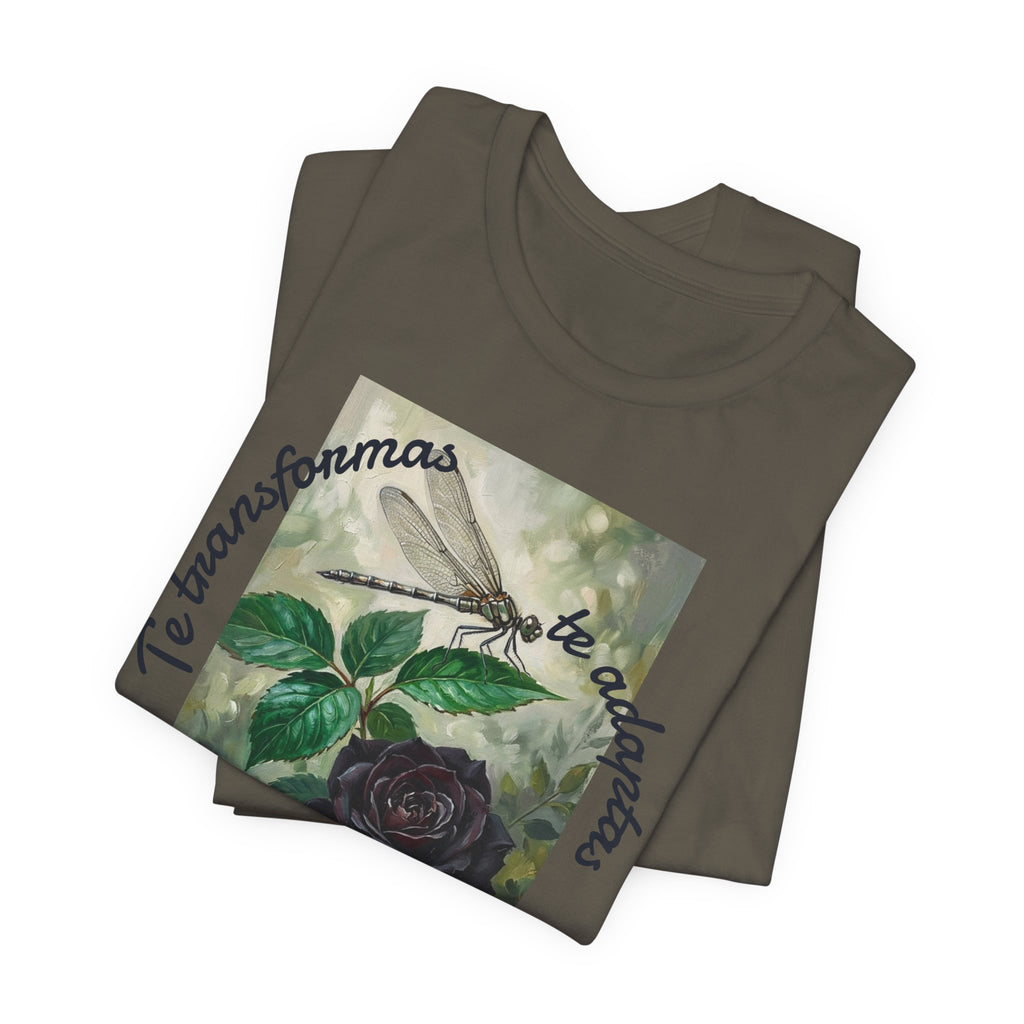 T‑Shirt — Vintage Botanical Dragonfly with Spanish Quote (“Te transformarás, te despertarás y evolucionas”)