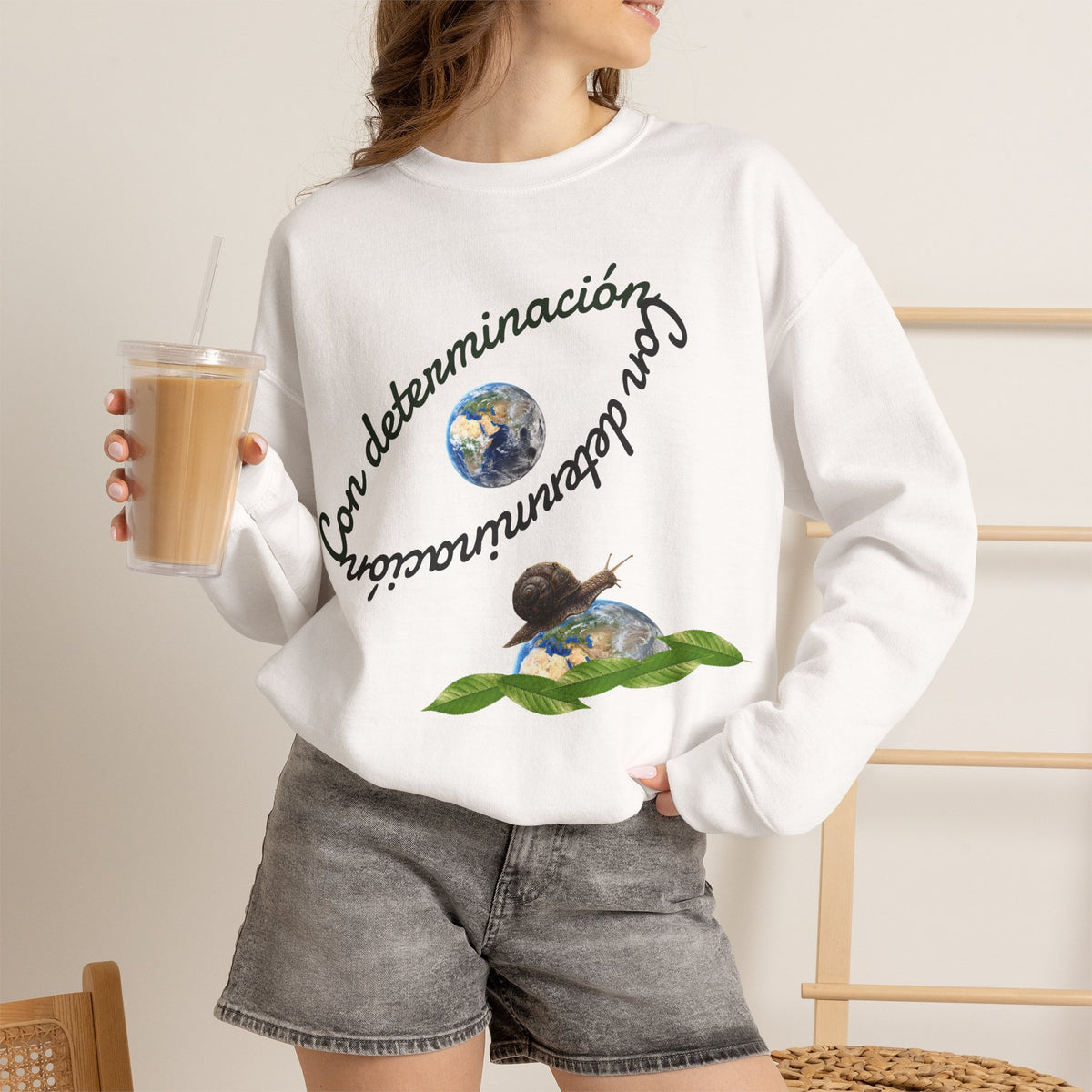 Crewneck Sweatshirt — "Con determinación" Earth & Sloth Eco Graphic
