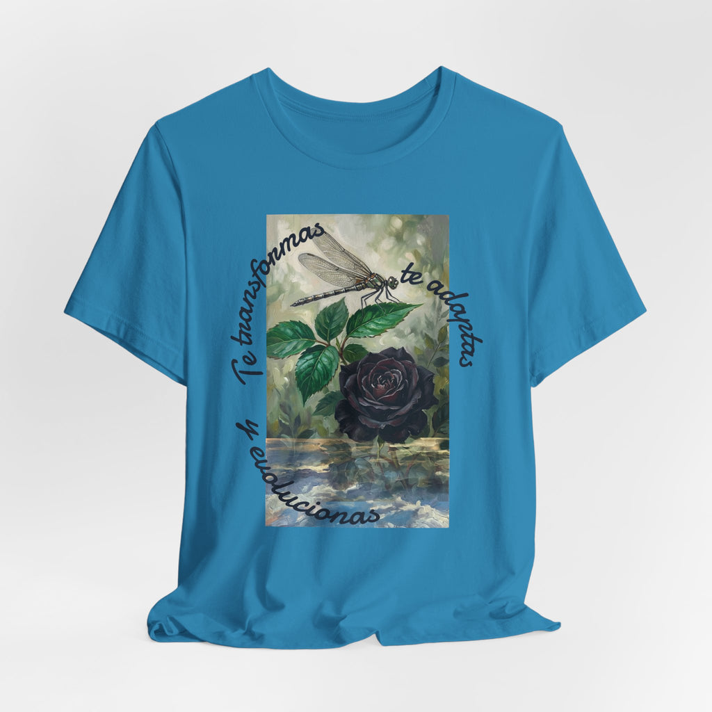 T‑Shirt — Vintage Botanical Dragonfly with Spanish Quote (“Te transformarás, te despertarás y evolucionas”)