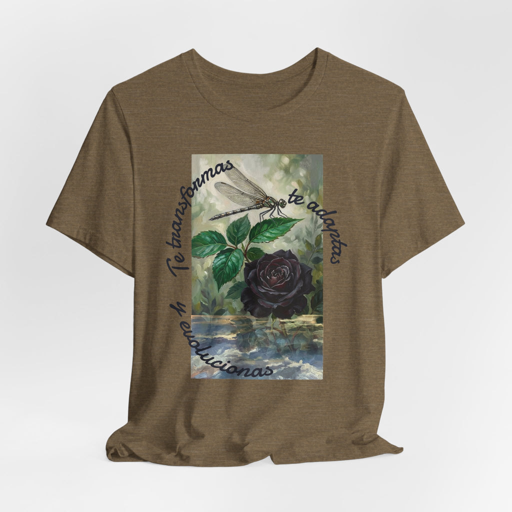 T‑Shirt — Vintage Botanical Dragonfly with Spanish Quote (“Te transformarás, te despertarás y evolucionas”)