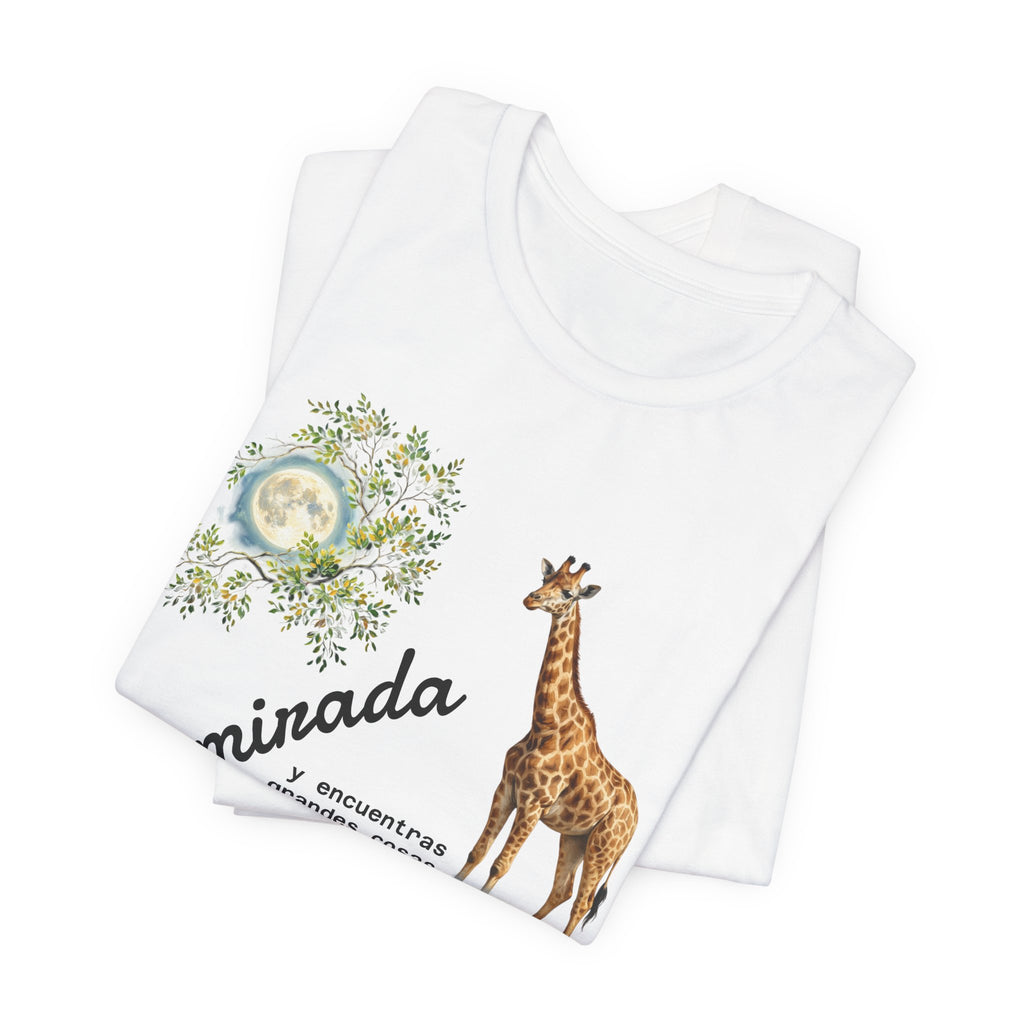 Giraffe Moon Tee — "Eleva tu mirada" Inspirational Graphic T-Shirt