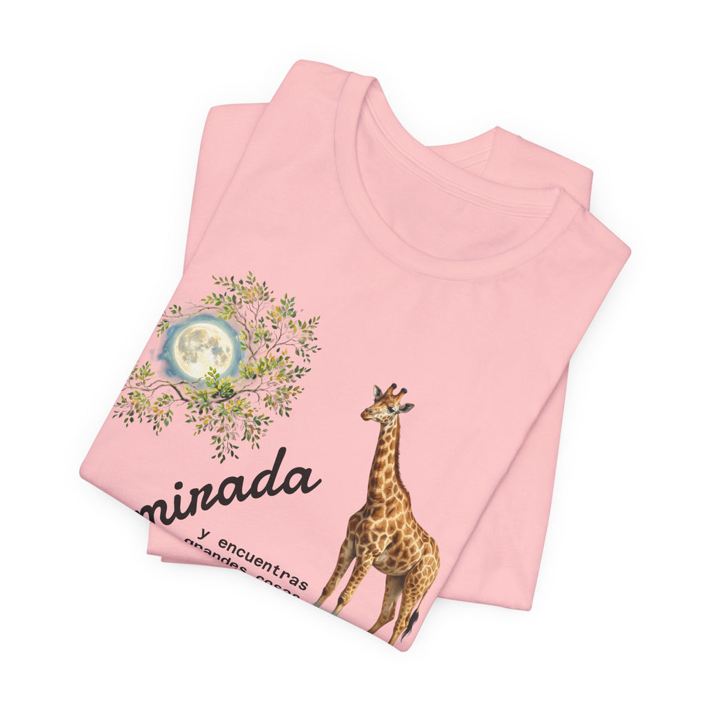 Giraffe Moon Tee — "Eleva tu mirada" Inspirational Graphic T-Shirt