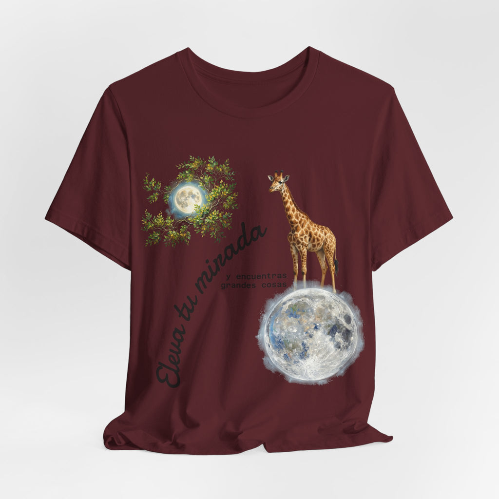 Giraffe Moon Tee — "Eleva tu mirada" Inspirational Graphic T-Shirt