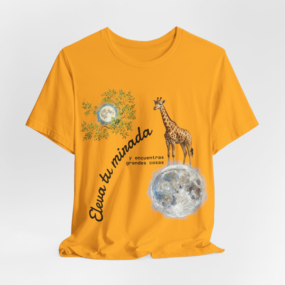 Giraffe Moon Tee — "Eleva tu mirada" Inspirational Graphic T-Shirt